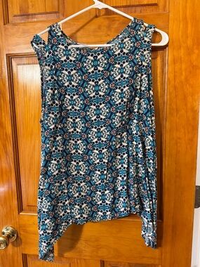 Canyon River Blues Teal and White Geo Print Tank Top